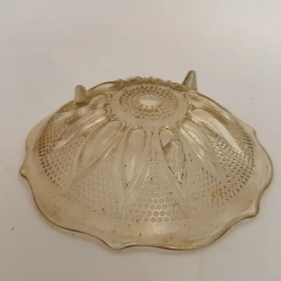 Vintage Pressed Glass Dish – 6” Clear Sunburst Pattern Scalloped Edge Bowl - Picture 7 of 7
